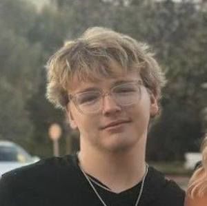 Meet your Posher, Collin